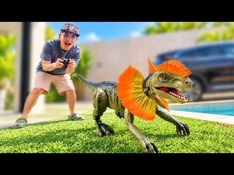 I CONTROLLED THE REALISTIC REMOTE-CONTROLLED DINOSAUR!!
