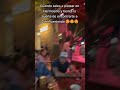 Capture de la vidéo Cuando Te Encuentras A Carín León En Un Bar Y Se Pone A Cantar😱💯🔥🎵