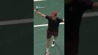 🥕🏆 Jannik Sinner conquista el #ATP París y volverá a ser número uno del mundo