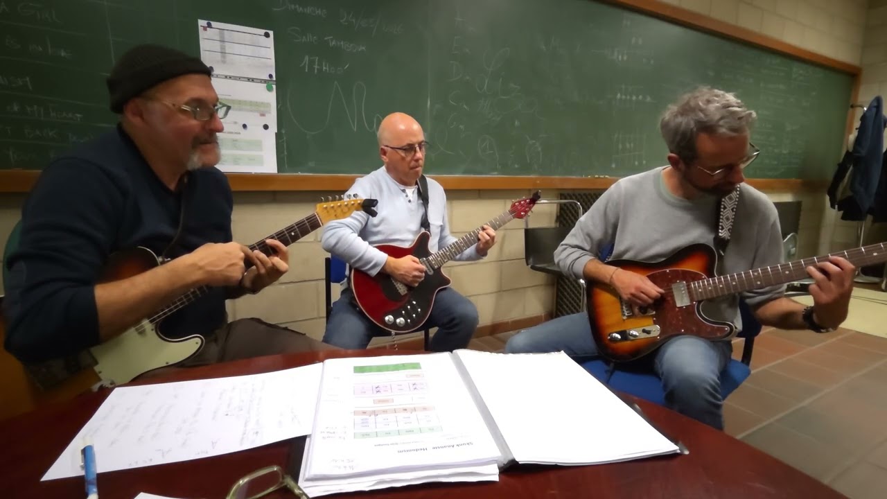 II V I - Gm - Position des fondamentales des accords - Accords de quintes puis accords de triades