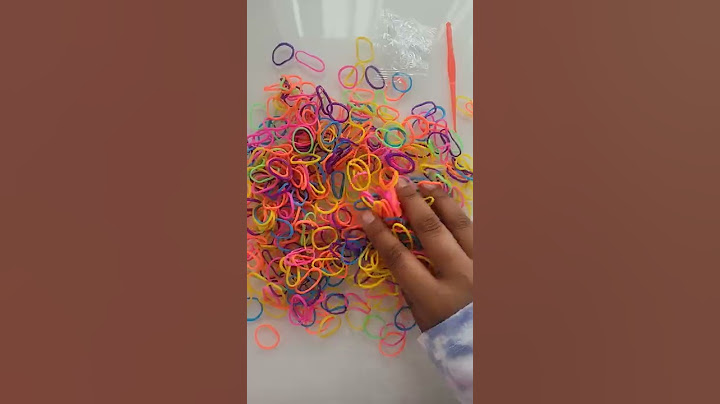 First vid!! Unboxing my new loom band package #shorts #loombands #bracelet
