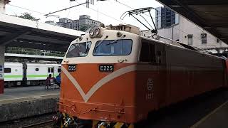 2023/07/22  511次（海）莒光號 E225電力機車 樹林站進站