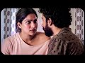 భర్త ఉండగా భార్య ప్రియుడితో ముద్దు 😜