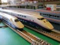 TOMIX製E1系Max ＆ KATO製E2系復旧１番列車 の動画、YouTube動画。
