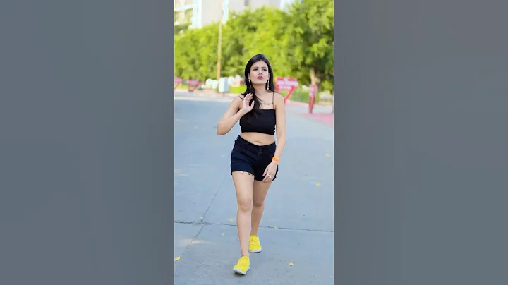 Wait for the end 😜🤣 #shorts #ytshorts #couplegoals #khwahishgal