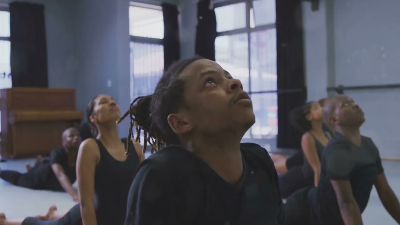 Sweat Before the Feast: Echelon Health & Fitness Thanksgiving Day Schedule