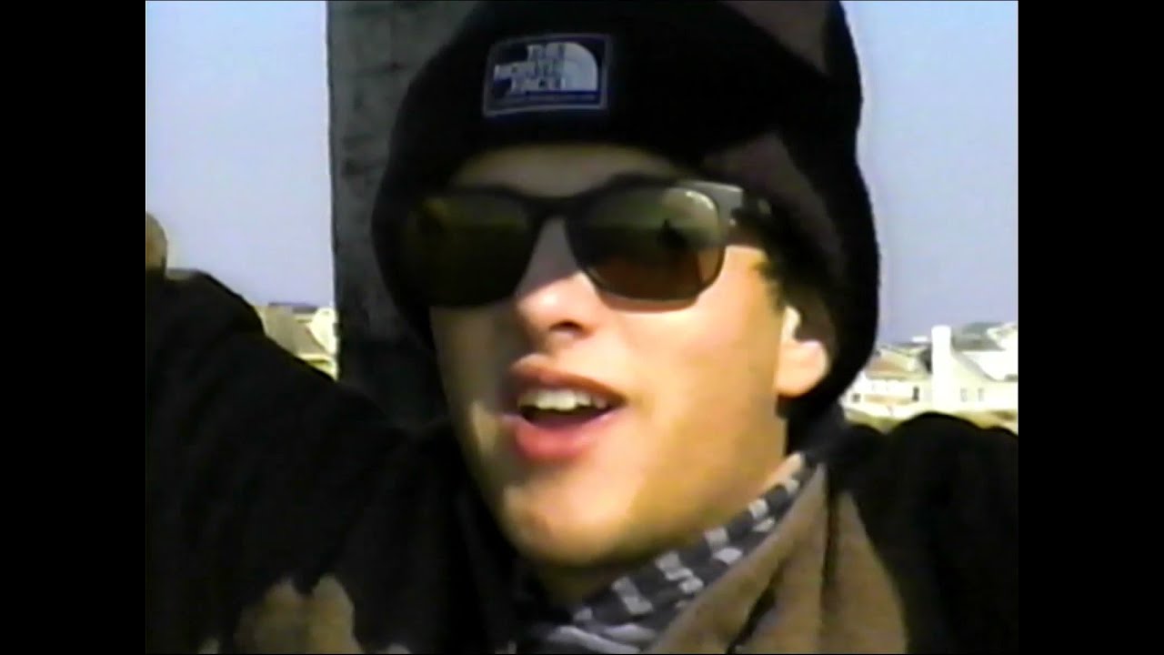 Beach Fuzz - Can't Give It Up (Official Video)