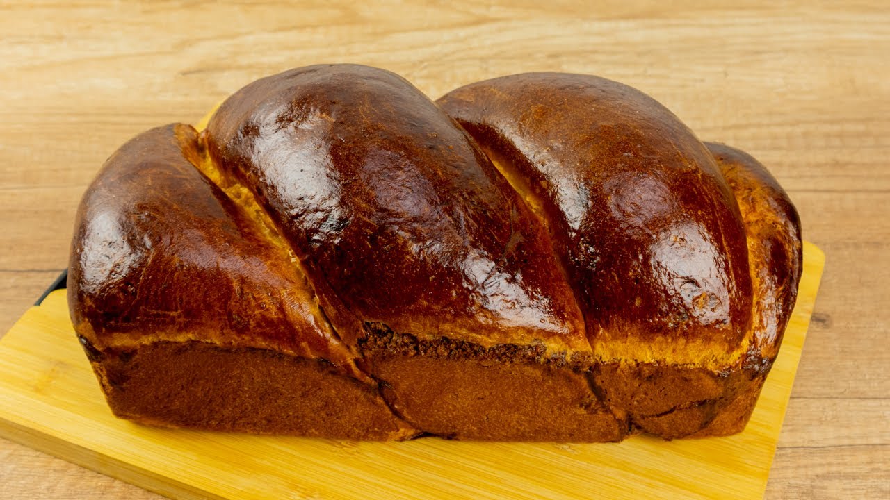 Cozonac cu aluat oparit din trei galbenusuri super pufos si moale | Cozonac Moldovenesc cu nuca