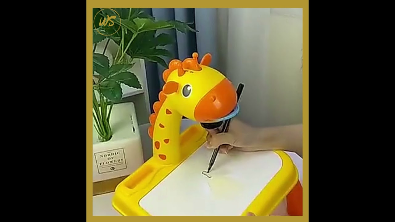 Planche à dessin avec projecteur LED