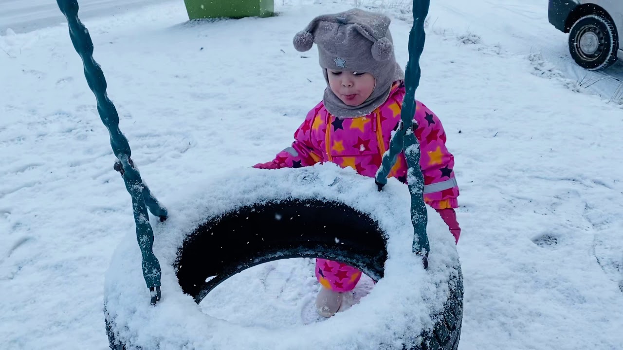 Is it dangerous to eat snow? YouTube