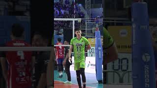 Perbedaan Spike Rivan Nurmulki Vs Dimas Saputra volleyball tarkam voli