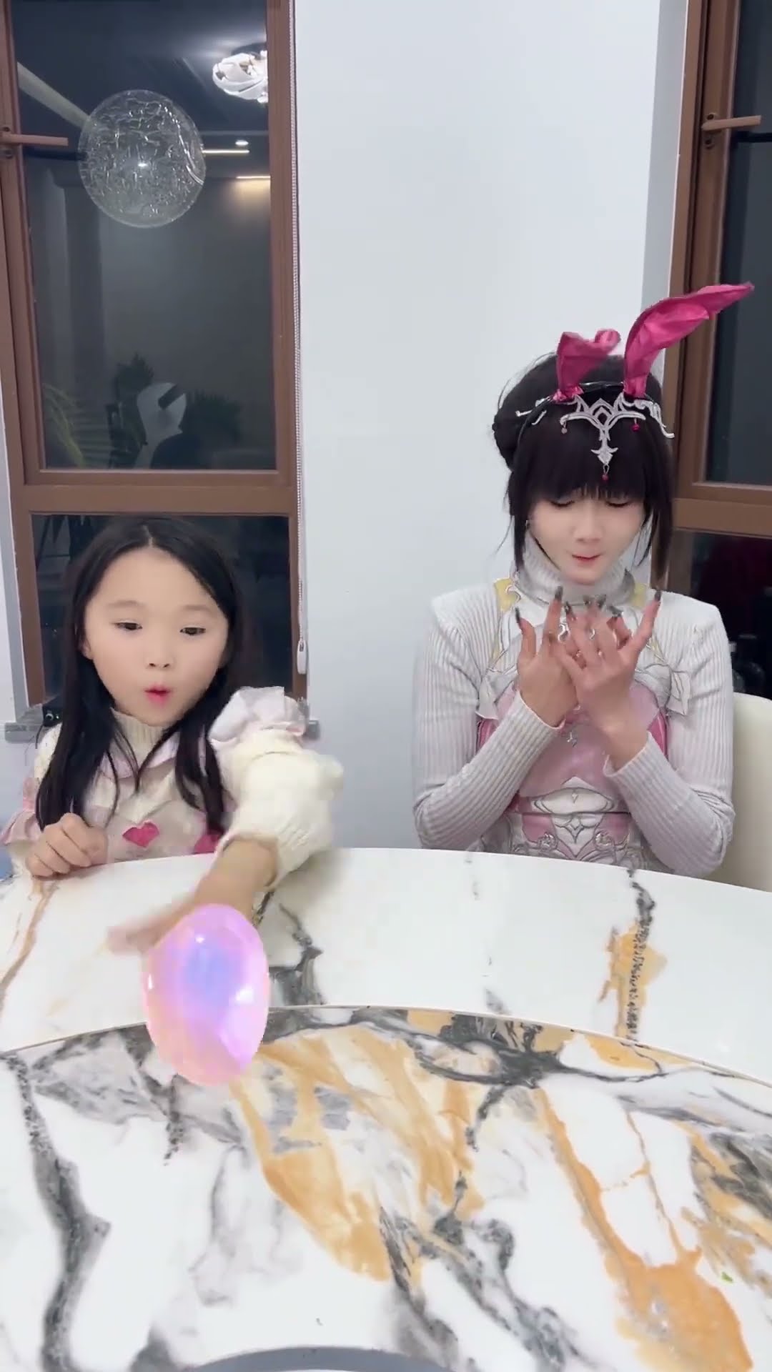 小舞怎么吃到虫子啦！ #斗罗大陆 #唐舞桐与唐老六 #唐三  #小舞 #唐舞桐 #唐老六