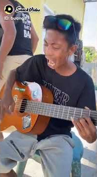 orang bisu nyanyi tapi keren 😀😀😎😎