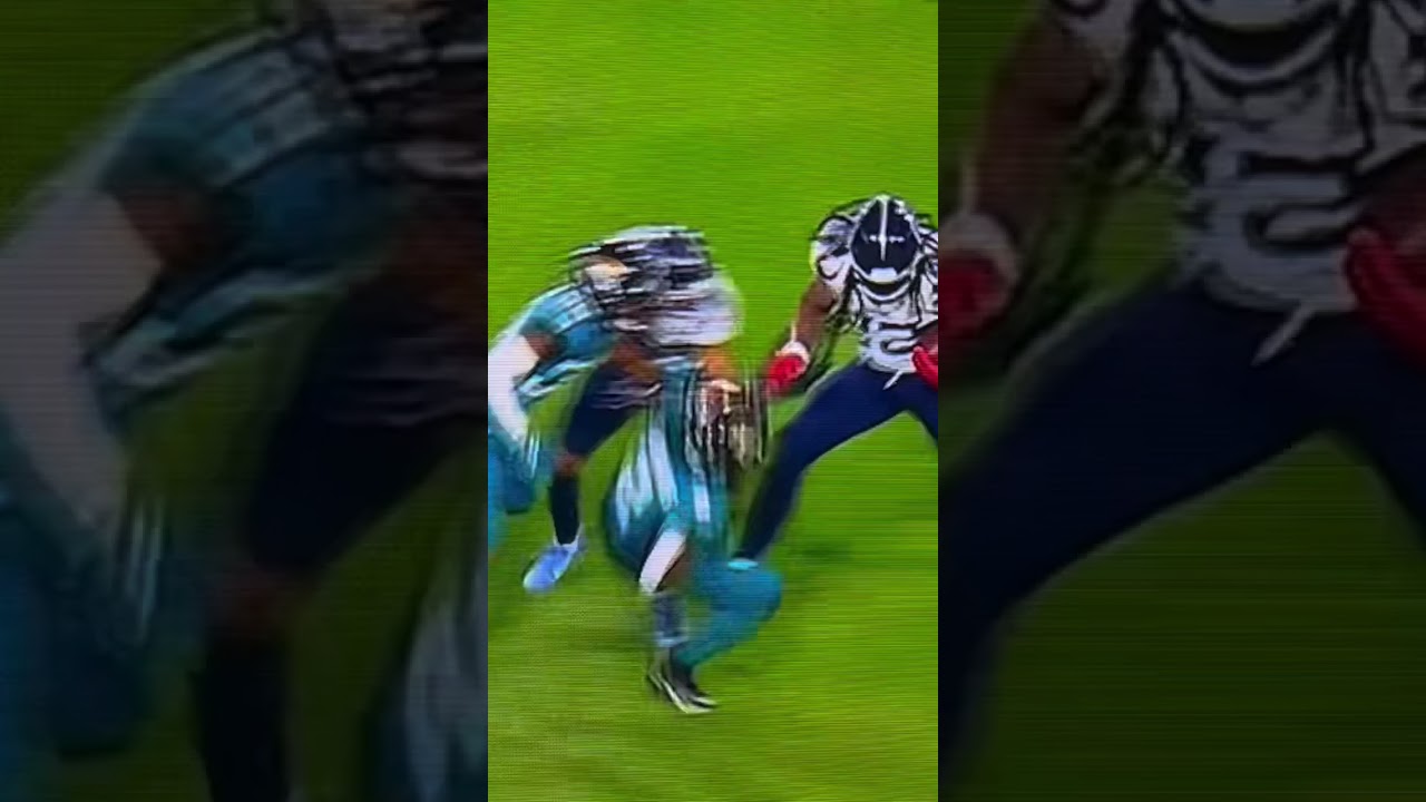 #Henry #epic  #stiffarm tennessee #titans #highlights #nfl #football #shorts #tiktok #reels #jaguar