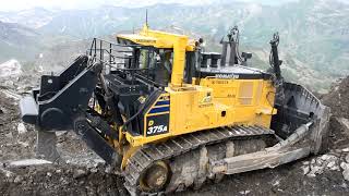 Komatsu D375A-8 working in French Alps - Part 2