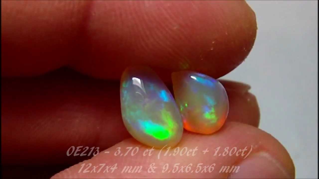 Paire D'opales éthiopiennes Welo Super Fire 2,90 Ct Rondes Arc-en-ciel - Gemmes Naturelles
