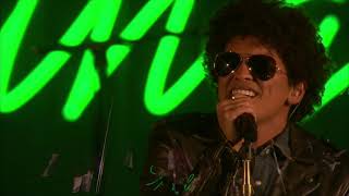 Video thumbnail of "[1080p] Bruno Mars - Gorilla (Live at MTV 2013 EMAs)"