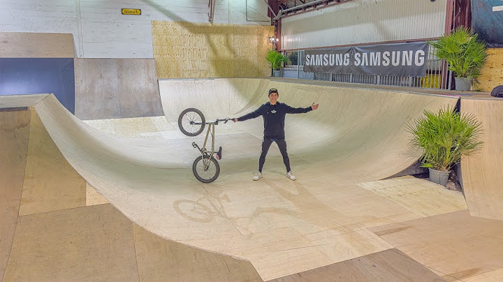 JE TESTE MON NOUVEAU SKATEPARK !