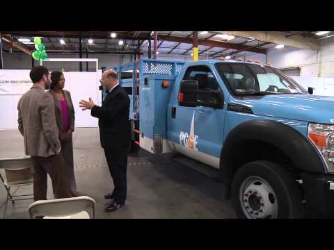 In Stockton, PG&E Reveals Utility Industry's First Electric Hybrid Work Trucks