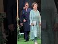 شاہ رخ خان پہلی بار اپنی ساس کیساتھ Shahrukh Khan At Ambani S Wedding Hanky Panky 