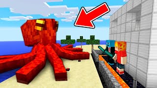 Giant Octopus vs Security House Jax and Max CHALLENGE in Minecraft !