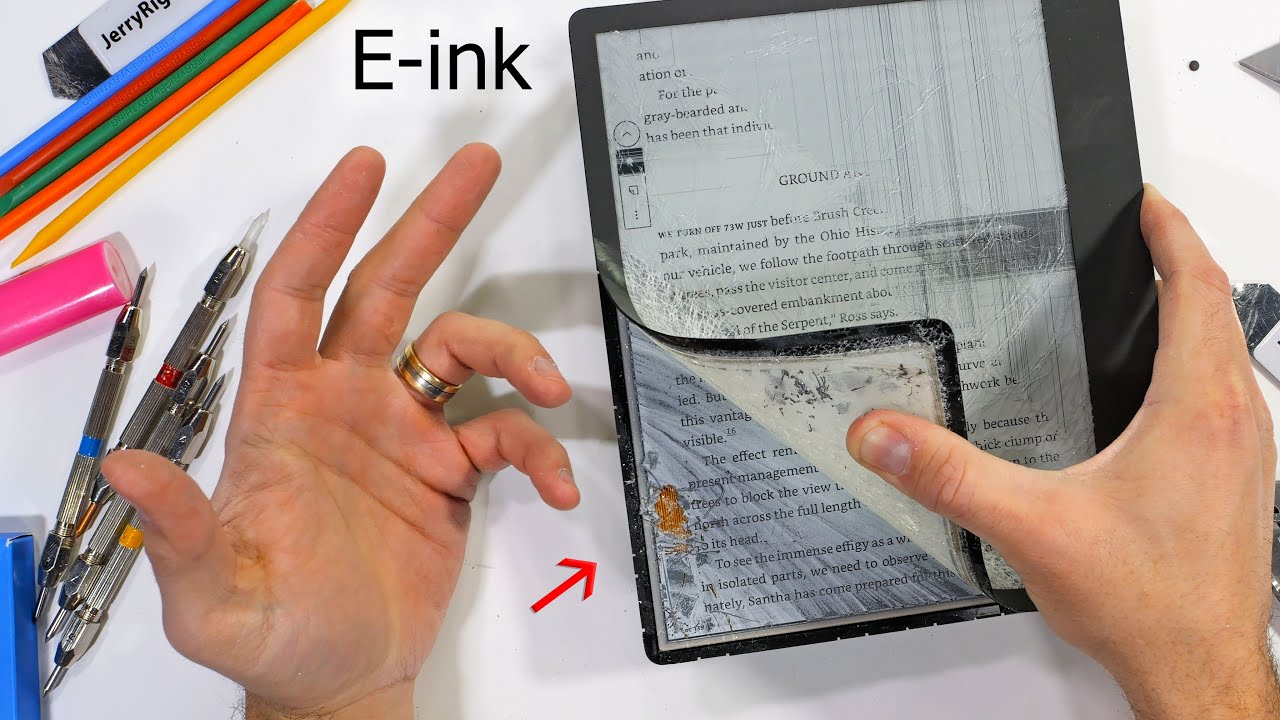 The Secret behind E-ink Displays - Durability Test! 