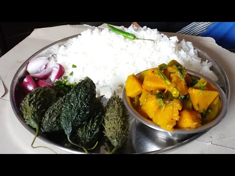 food-bitter-gourd-and-pumpkin-curry-eating-with-rice-healthy-food