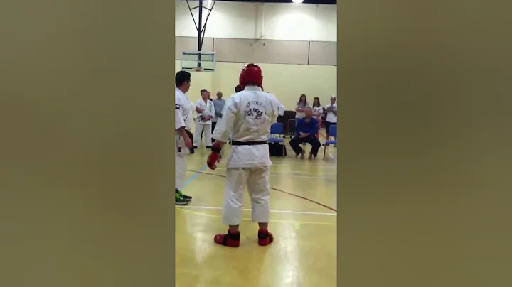 Jeff Crothers and Jessie Curtis fighting 2014 regi...