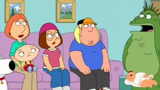 Peter Becomes Lizard - Family guy
