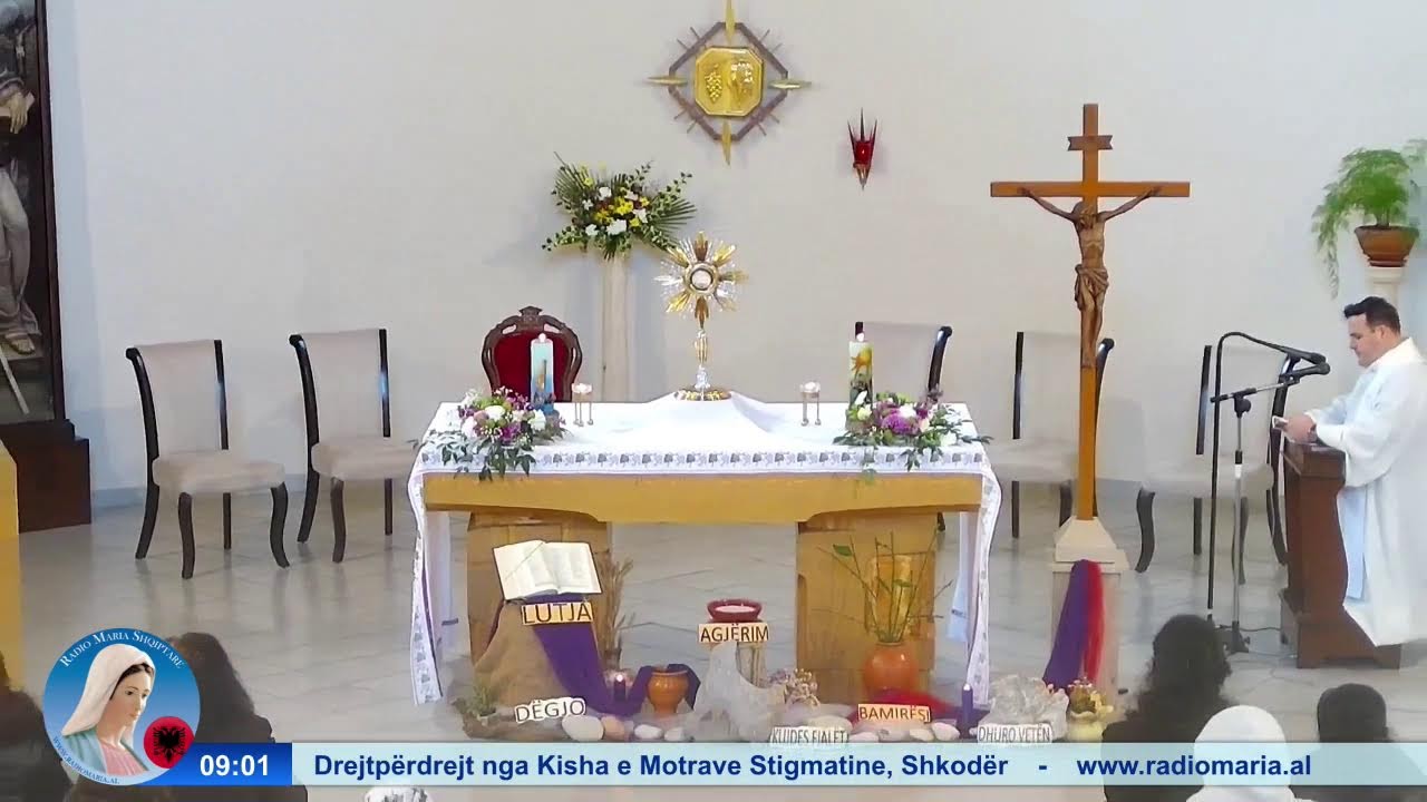 Adhurimi i të Shenjtërueshmit Sakrament në përshpirtërinë kushtuar Zemrës së Krishtit.