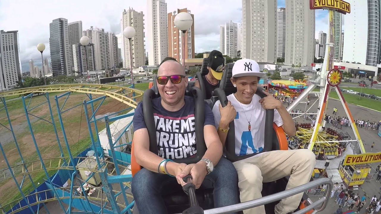 ZYKLON LOOP MONTANHA RUSSA DO ITA CENTER PARK - YouTube