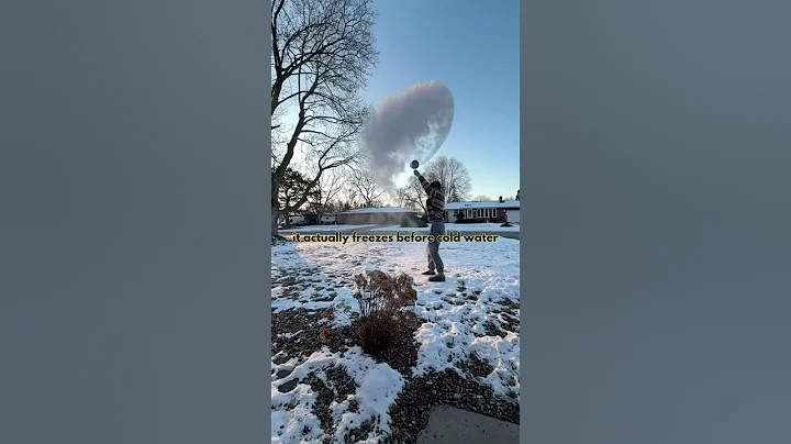 Hot Water Can Freeze Faster Than Cold Water 🥵🥶 #funfacts #sciencefacts #mpembaeffect