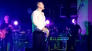 Video thumbnail of "Morrissey - The Loop (LIVE) Brixton Academy 2022 *AMAZING*"
