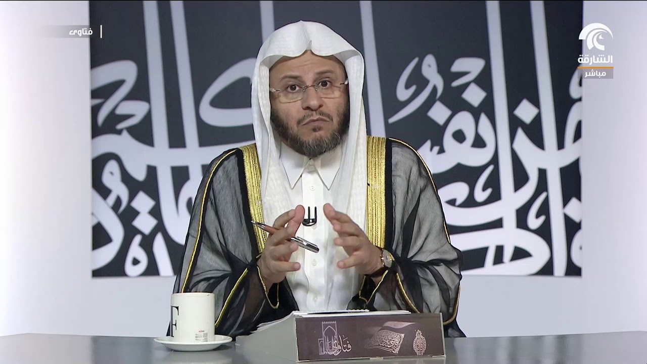 حكم إطالة الإمام في الصلاة