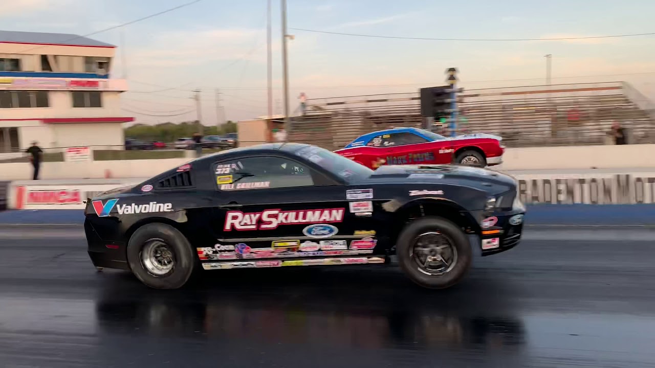 Heads-Up Race! Ford Mustang Cobra Jet vs. Dodge Challenger Drag Pack Which is Faster?