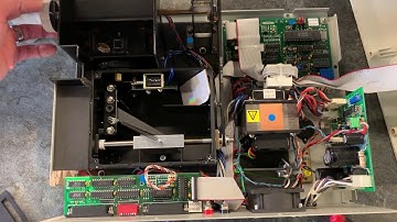 Inside a single-beam VIS Spectrophotometer