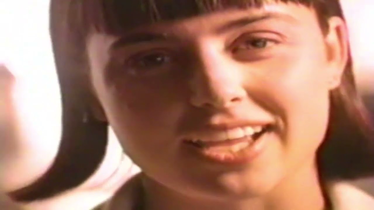 Retro Triscuit Crackers Commercial 1998 Triscuit Pizza With The New Girl College