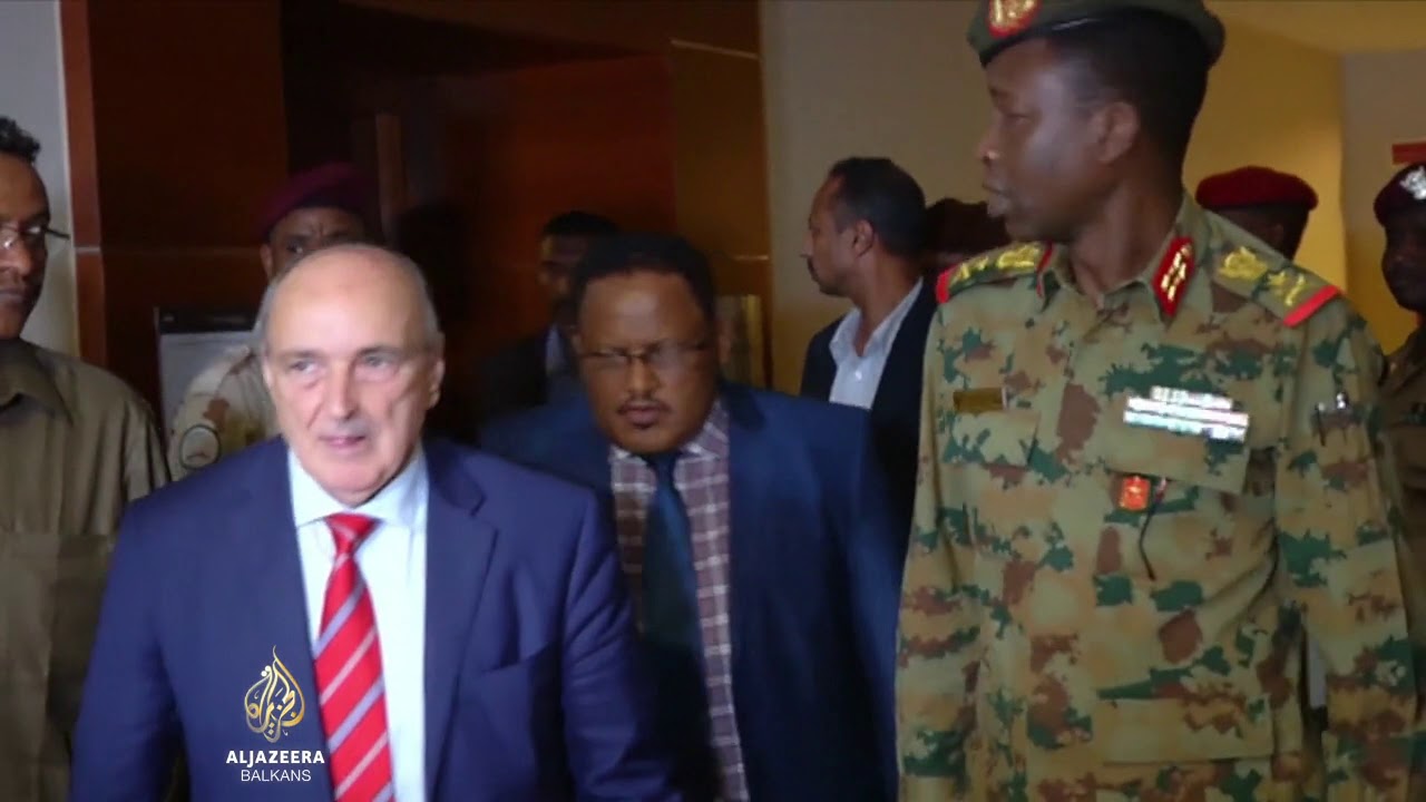السودان: محتجون يرفضون تقرير الجيش بشأن الهجوم