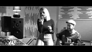 Maria Sejer - Giftig Kærlighed (akustisk version)