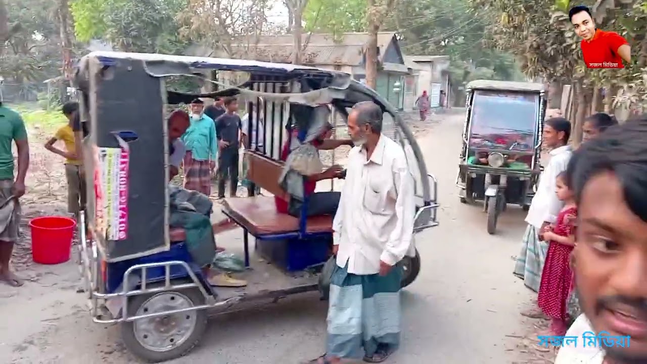 চিনাইর চকবাজার হঠাৎ কি হয়ে গেল এত মানুষ কেন 