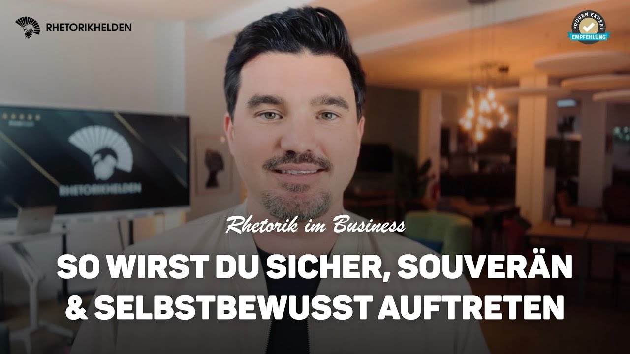Tim Christopher Gasse als Moderator auf der Bühne