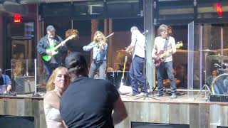 HILLBILLY DELUXE fiddling around at The Stillery!