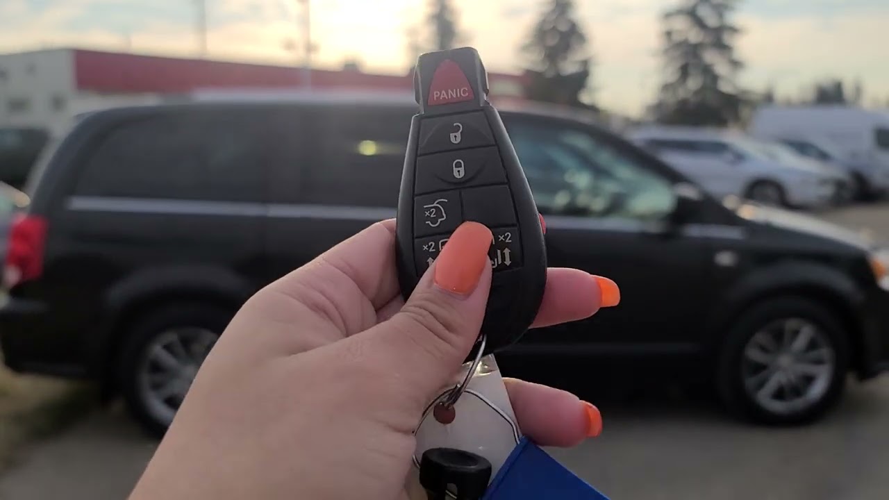 A walk around tour on our beautiful 2014 Dodge Grand Caravan SE 30th anniversary 😍 🤩