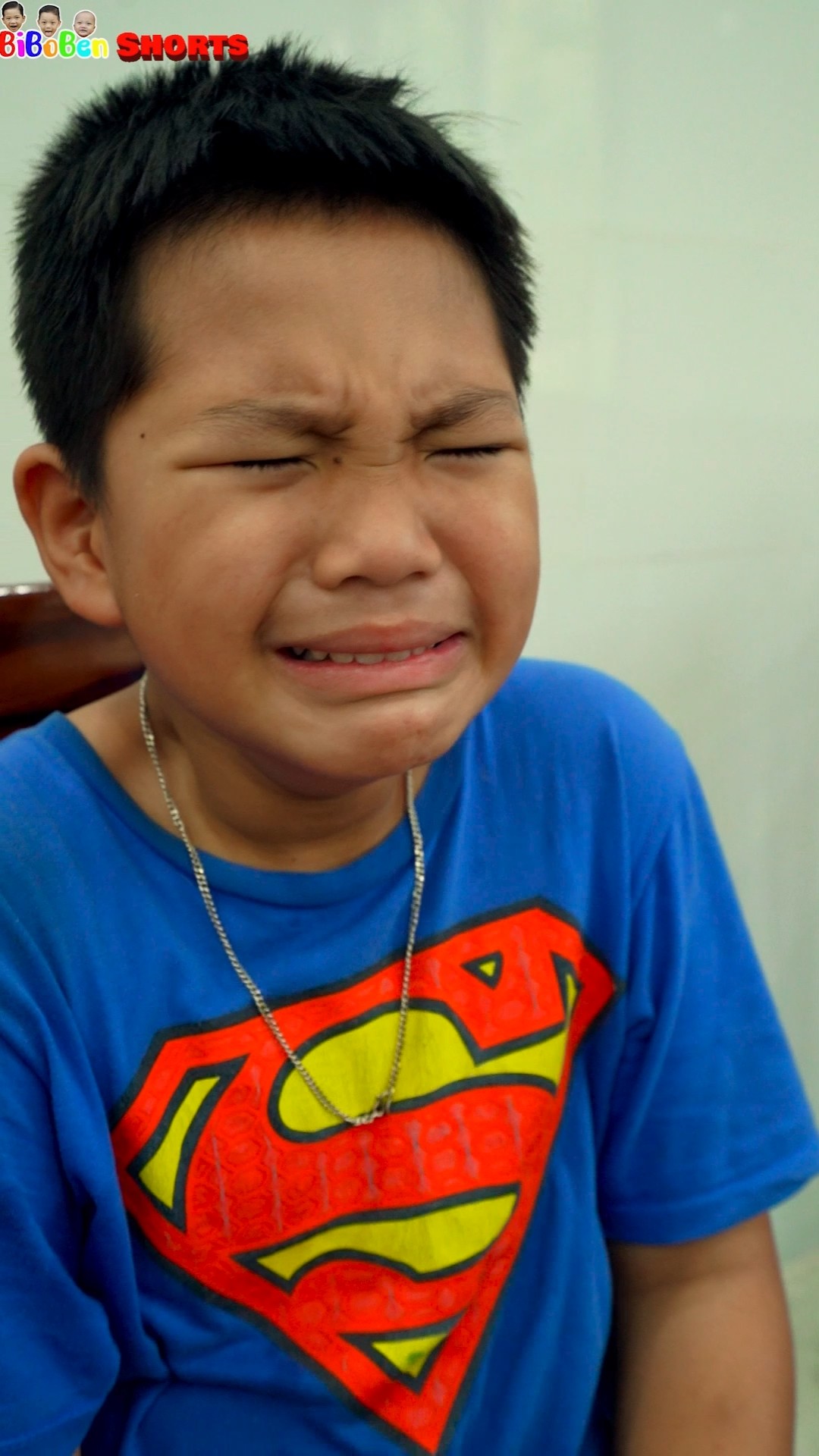 Why is my whole family crying? Tại sao cả nhà tôi lại khóc? ?