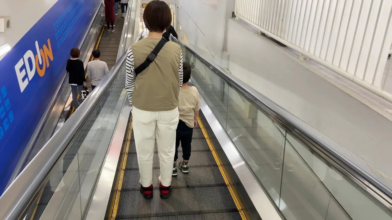 【Japanese Auto slope】コムタウン・下り・日立エスカレーター