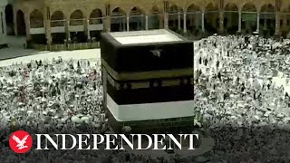 Live: Thousands of pilgrims arrive in Mecca’s Grand Mosque ahead of Hajj screenshot 4