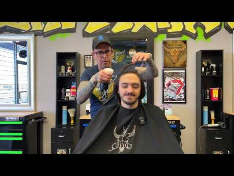 Video Trasformazione epica del taglio di capelli: tendenza del taglio a forbice nel 2026 di Thomas