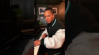 Alicia Keys - Best Of Me Acoustic (two versions)