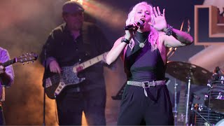 𝐋𝐢𝐟𝐞 𝐢𝐧 𝐭𝐡𝐞 𝐅𝐚𝐬𝐭 𝐋𝐚𝐧𝐞 Live Performance By Sing It Live