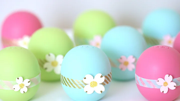 DIY: Easy & Pretty EOS Lip Balm Party Favors {Perfect for Bridal Showers, Birthdays, Baby Showers}